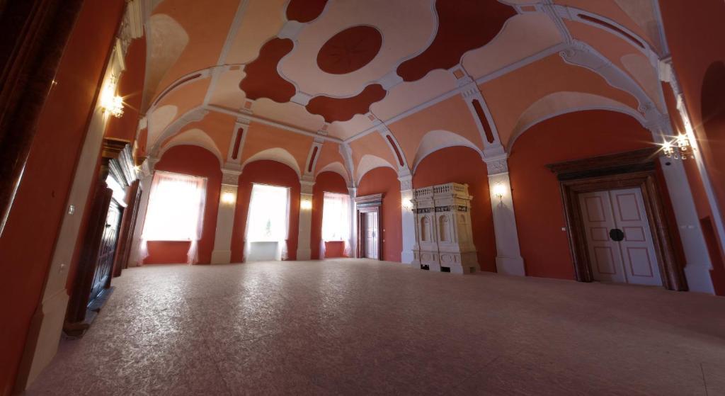 Zamek Miedzylesie Międzylesie Exterior foto